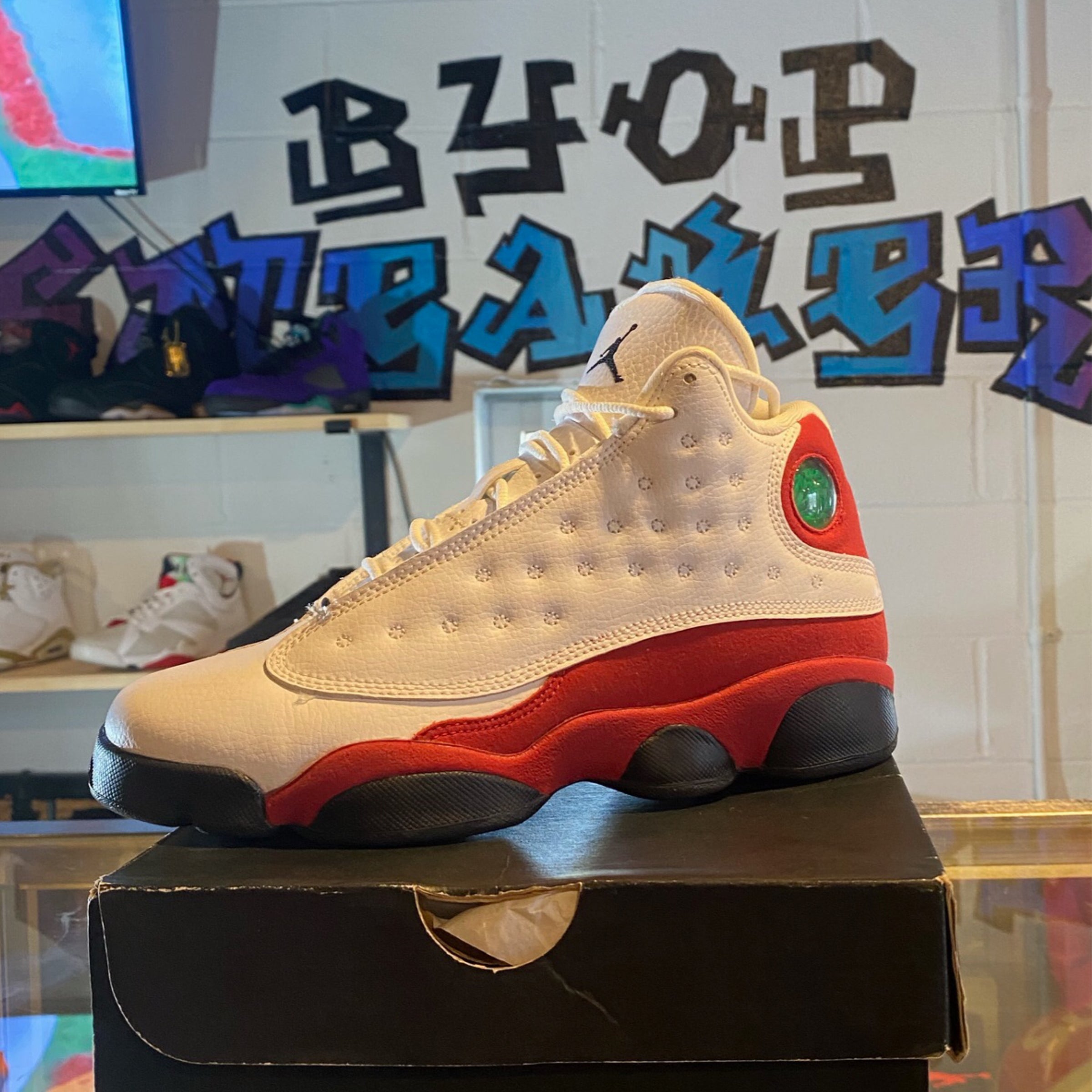 Jordan Retro 13 Chicago Size 6 | Be Your Own Person display picture 3